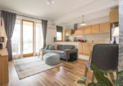 Budapesti lakáskezelő cégként tapasztaltuk saját projektjeink során, hogy sokszor nem a pénztárcán múlik, hogy egy lakás milyenné válik egy felújítás vagy csak bútorozás következtében. - lakáskiadás - ingatlankezelés - Budapest - NYOLCAS.COM